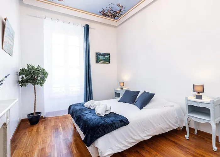 Risso - Comfortable 3 Bedrooms With Balcony