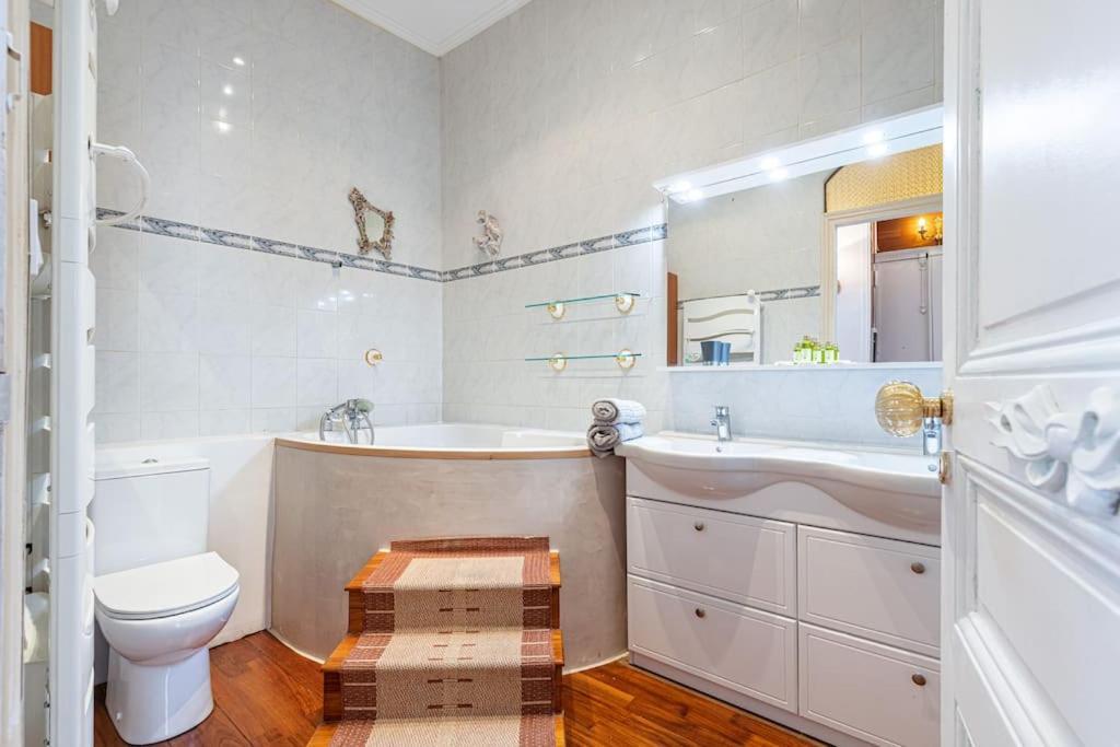 Appartement Risso - Comfortable 3 Bedrooms With Balcony