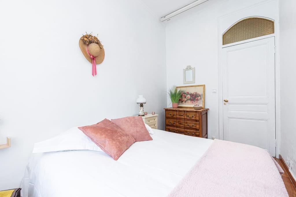 Risso - Comfortable 3 Bedrooms With Balcony * Nice