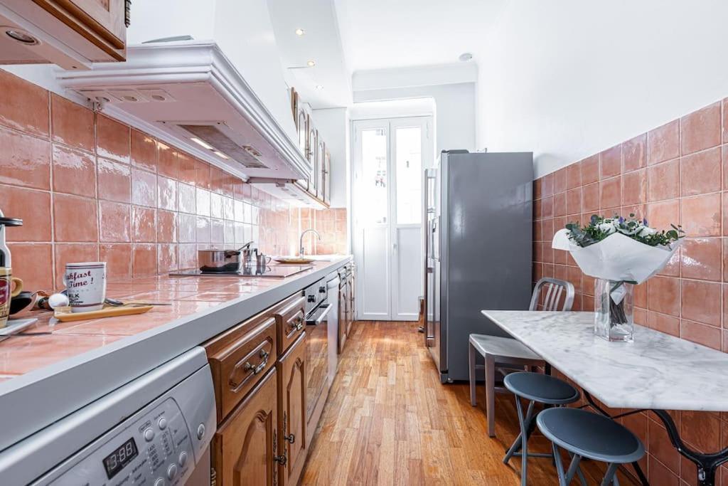 Risso - Comfortable 3 Bedrooms With Balcony Appartement Nice