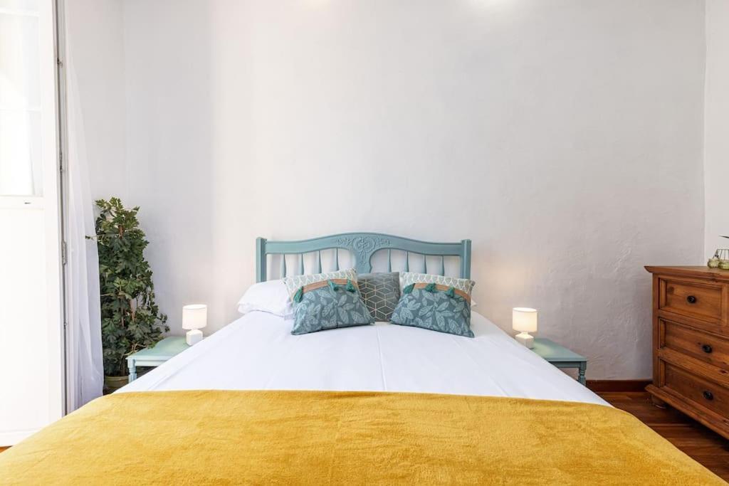 Risso - Comfortable 3 Bedrooms With Balcony *