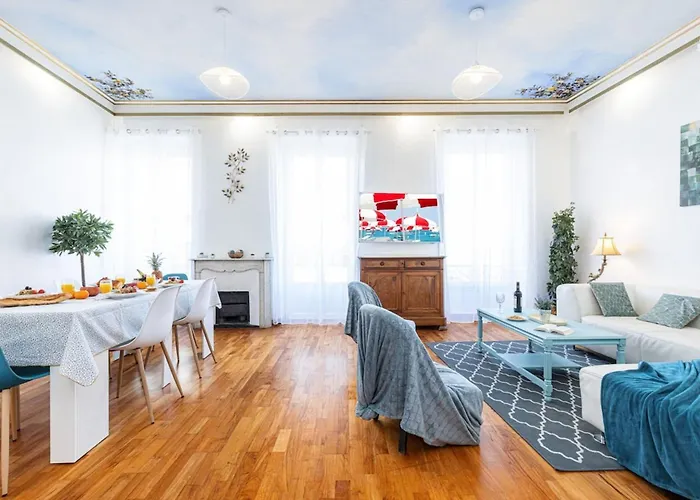 Risso - Comfortable 3 Bedrooms With Balcony