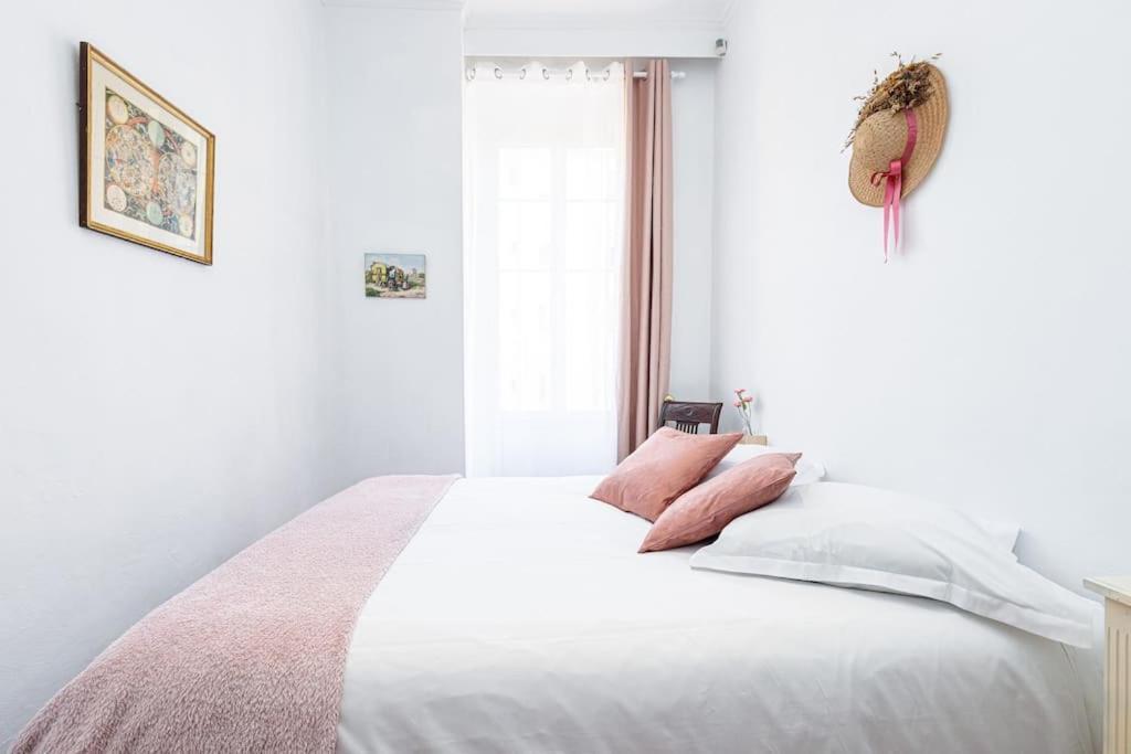Risso - Comfortable 3 Bedrooms With Balcony