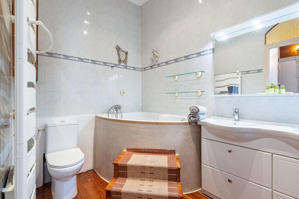 Appartement Risso - Comfortable 3 Bedrooms With Balcony